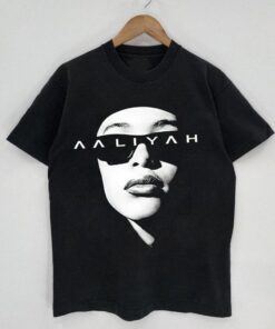 Aaliyah Face Minimal Black White Unisex T-shirt