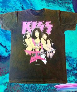 Rock N Roll Kiss Band Graphic T-shirt For Rock Music Fans