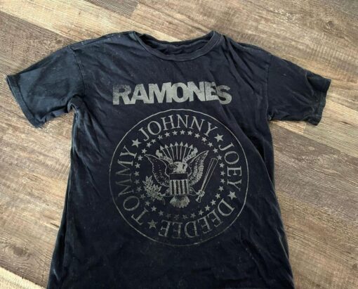 American Eagle Ramones Band Shirt