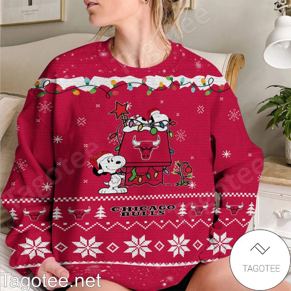 Chicago Bulls White Red Snow Snoopy Dabbing Ugly Christmas Sweater For Fans