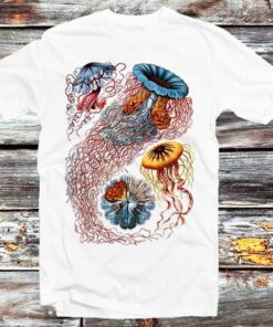 Jellyfish Ernst Haeckel Artwork T-shirt Gift For Family Friends