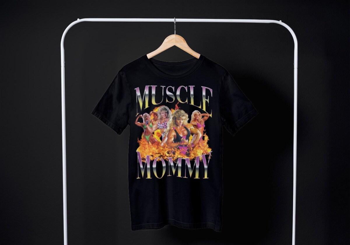 Muscle Mommy Vintage T-shirt For Fitness Gym Lovers