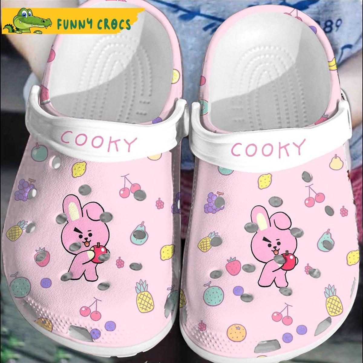 Chimmy Yellow And Black Bts Crocs Shoes