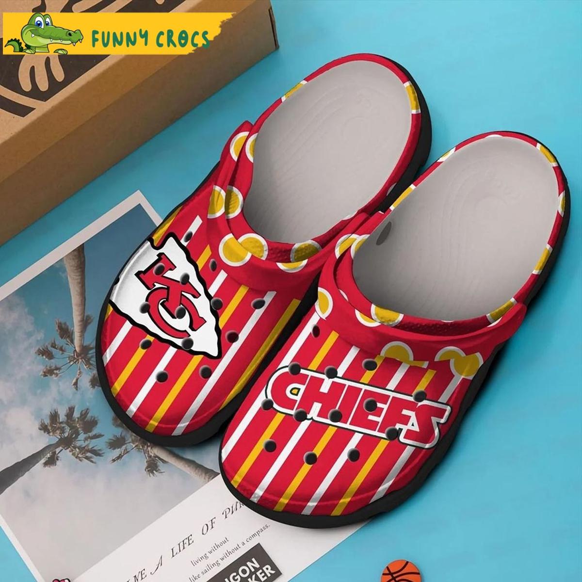 Kansas City Chiefs Lips Crocs Slippers