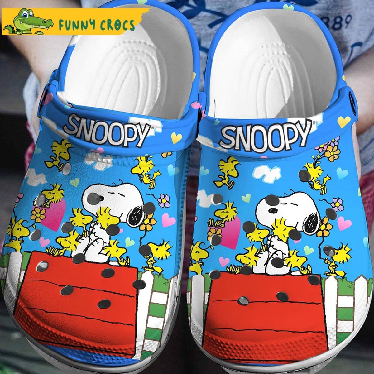 Love Snoopy And Woodstock Flower Crocs Slippers