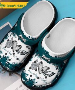 Customized Nfl Philadelphia Eagles Gifts Crocs Slippers