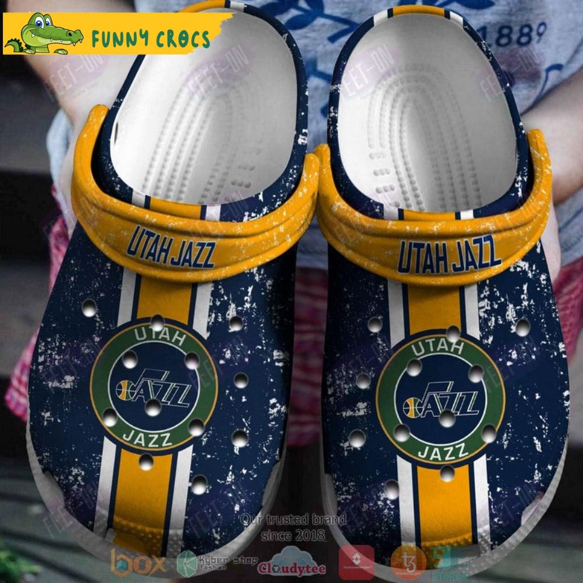 Michigan Wolverines Ncaa Crocs Sandals